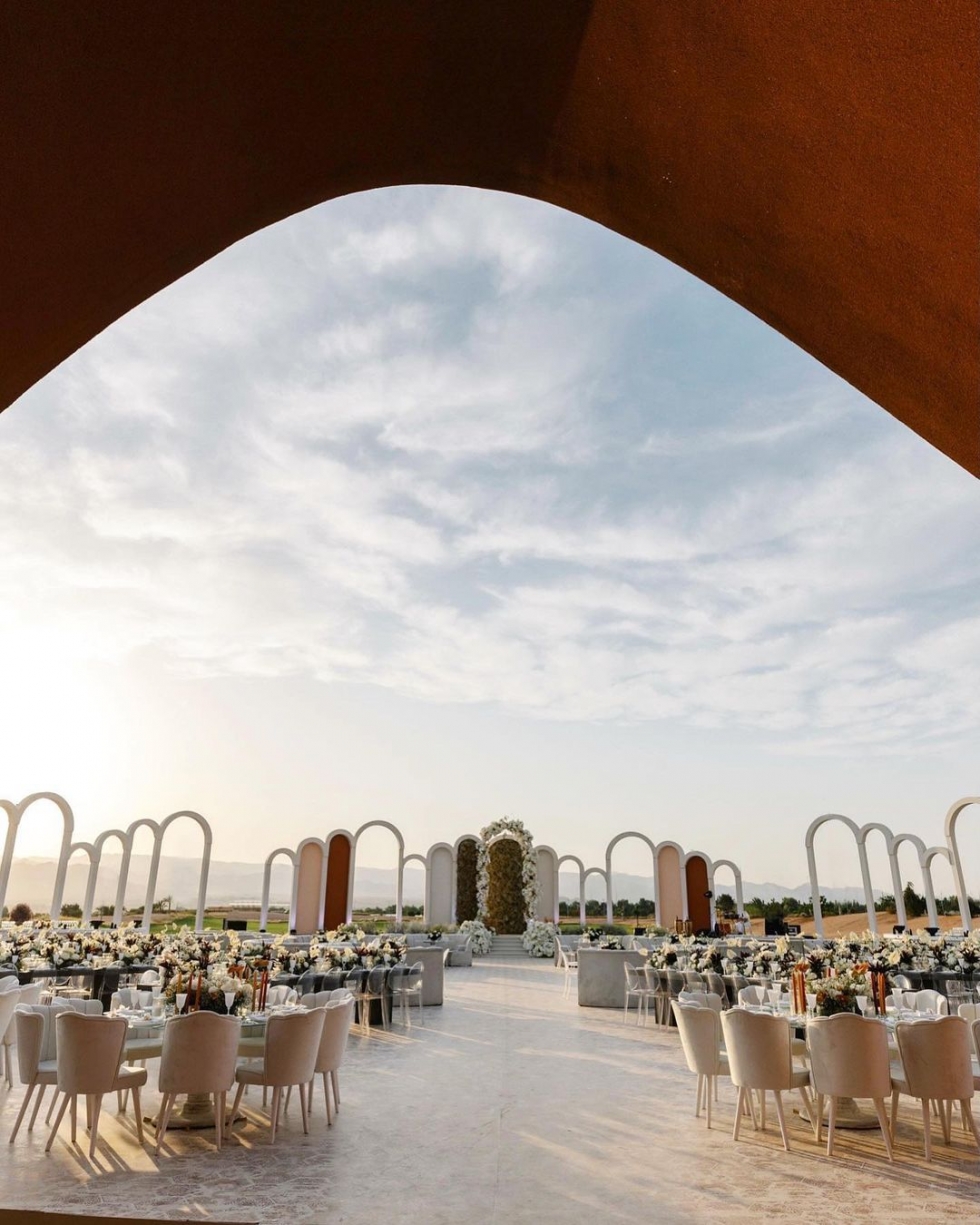 "Exploring the Allure of Aqaba: Why It's the Ultimate Wedding Destination