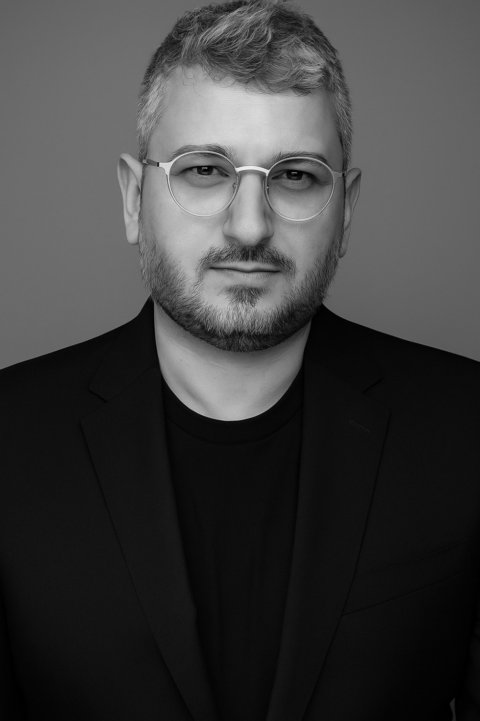 مقابلة مع خبير المكياج اللبناني كريستيان أبو حيدر