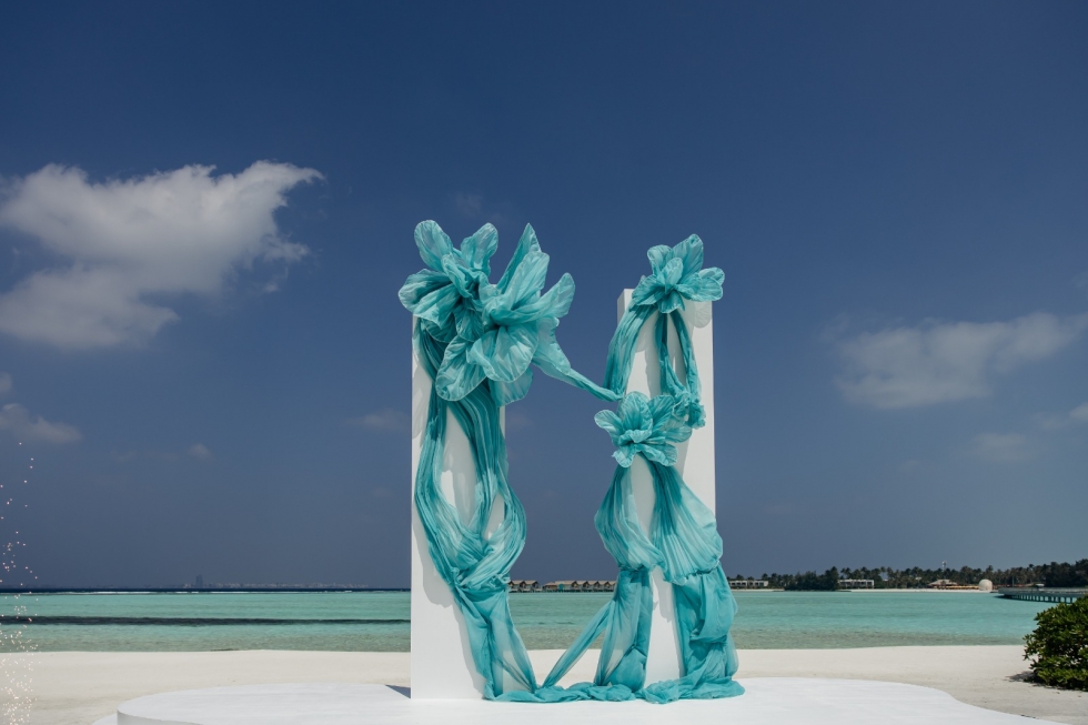 ذا اتشواي سواري تنجح في تنظيم حفل زفاف فاخر في جزر المالديف لثنائي سوري ذا اتشواي سواري تنجح في تنظيم حفل زفاف فاخر في جزر المالديف لثنائي سوري