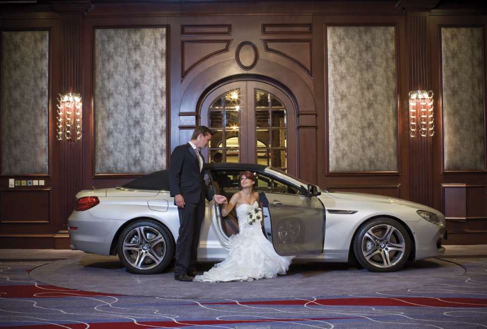 حزمة الزفاف الذهبية في موفنبيك بر دبي - عرض أيام الأسبوع