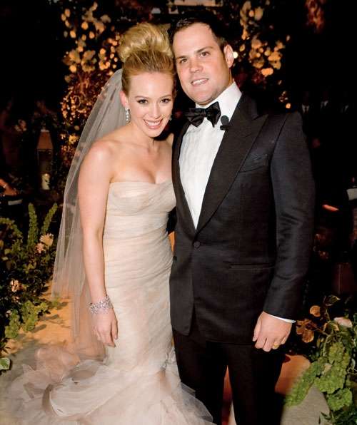 Hilary Duff And Mike Comrie S Wedding Arabia Weddings Hilary duff and mike comrie exchanged wedding vows last weekend. hilary duff and mike comrie s wedding