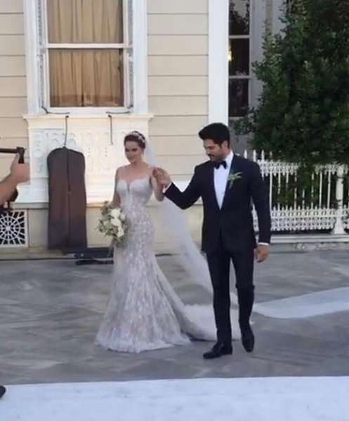 Burak Ozcivit and Fahriye Evcen's Wedding  Arabia Weddings