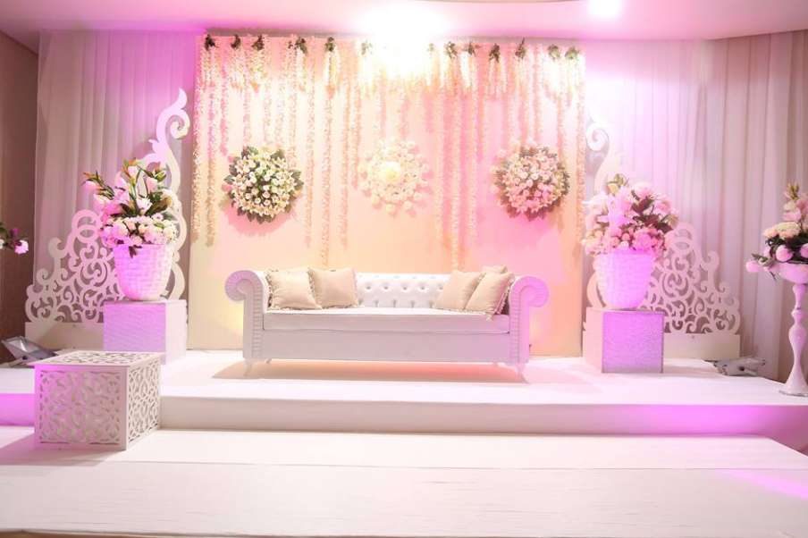 Salle Des Fêtes La Reine