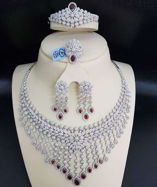 Rosy Jewellery | Arabia Weddings