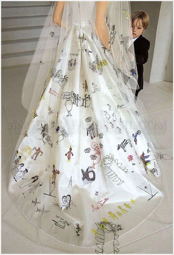 فستان زفاف أنجلينا جولي