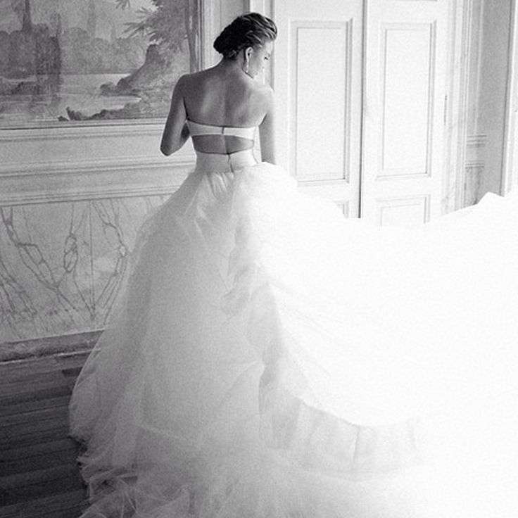 فستان زفاف كريسي تايجن