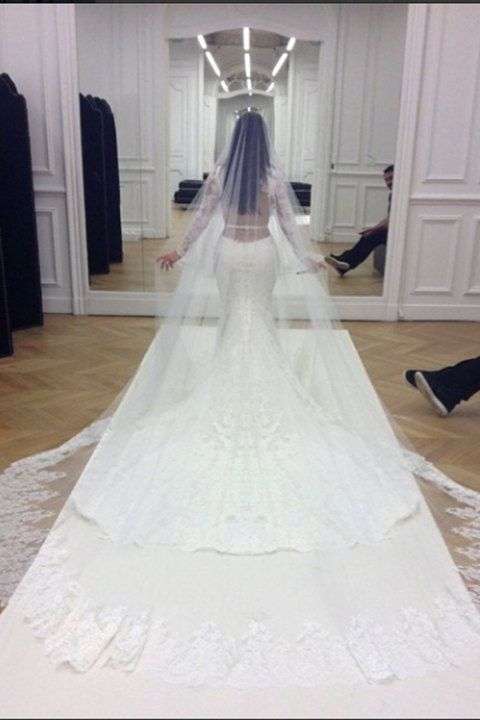 Kim Kardashian Wedding Veil 1