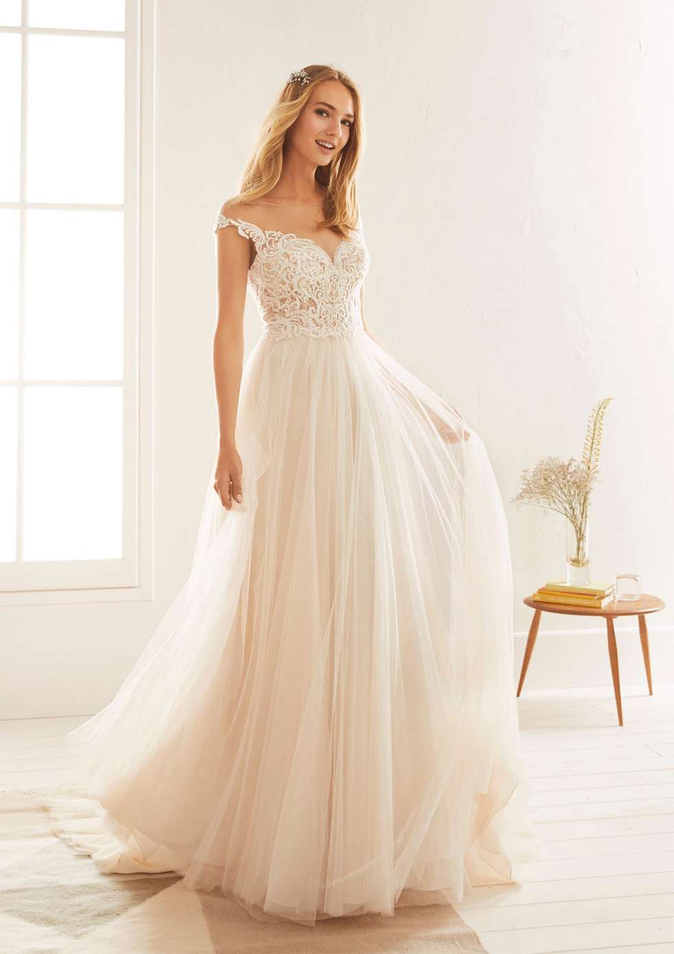 Cheap Wedding Dresses And Bridesmaid Dresses | there are many cheap wedding  dresses and bridesmaid dresses for the brides and bridesmaid. There are  also have many mother dresses.