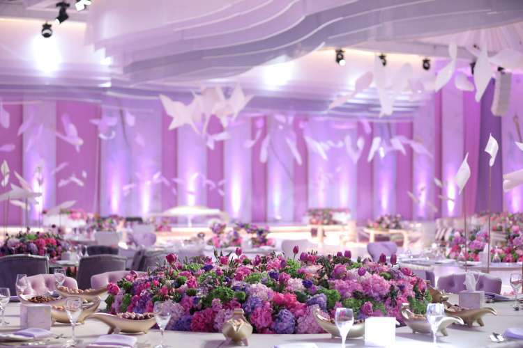 حفل زفاف مفعم بالأنوثة في الدوحة