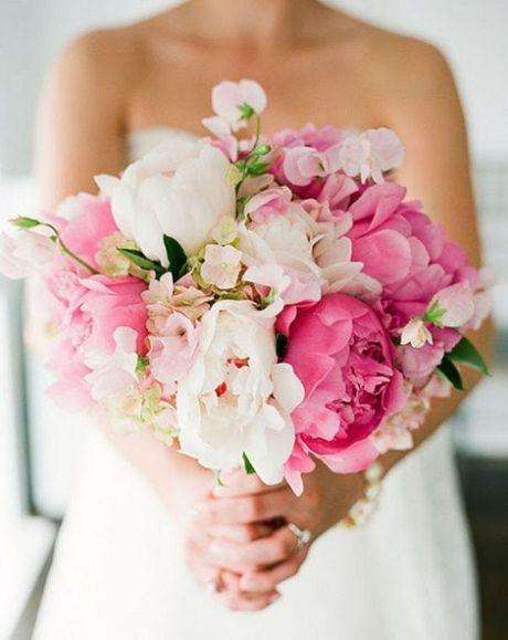 Wedding bouquet with Sweet Peas 