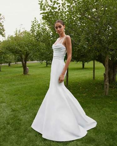 Carolina Herrera Fall 2021 Wedding Dresses
