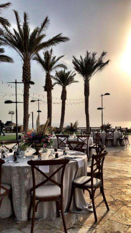 حفل زفاف بوهو شيك في البحر الميت