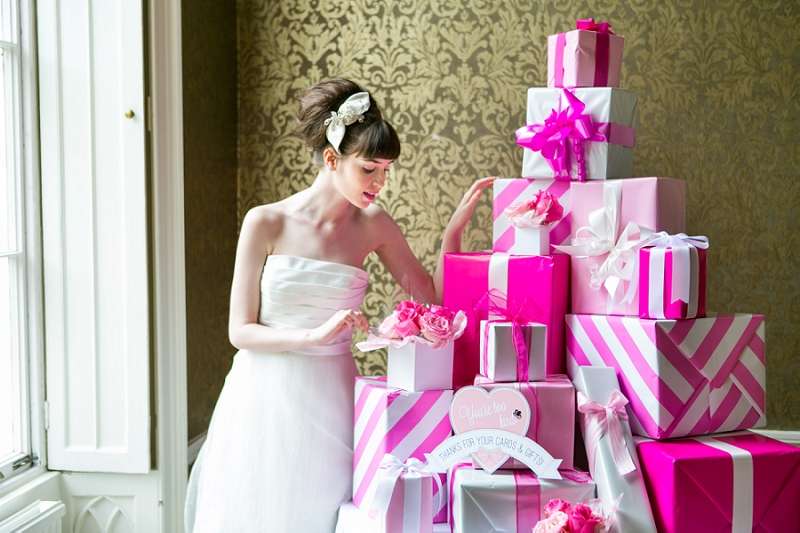 Bride with gifts 