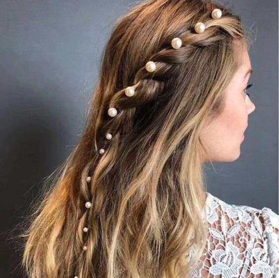 beach bridal hair with pearls