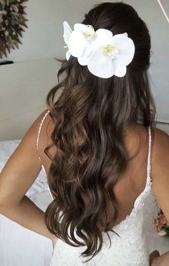White Flower Bridal Hairstyles
