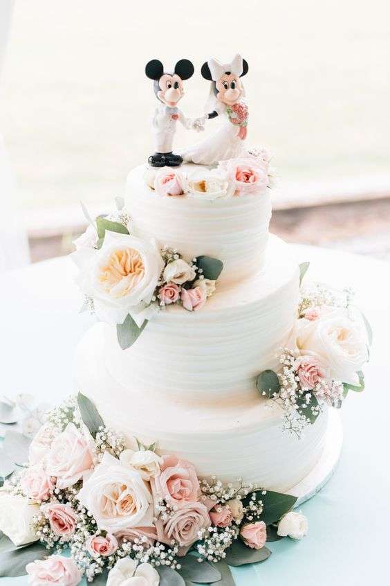 Minnie and Mickey Mouse Wedding Cake 1