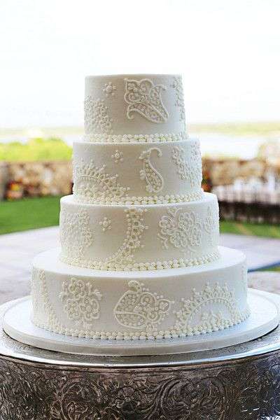 Paisley Wedding Cake 1