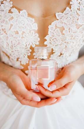 Brides and Perfumes 