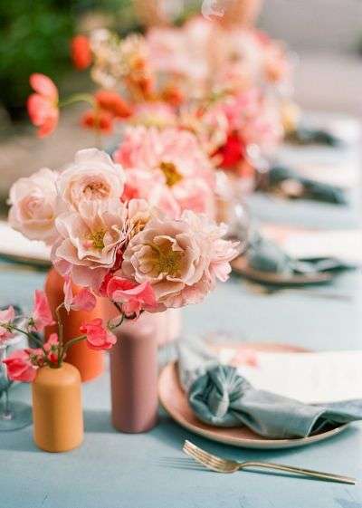 coral pink wedding themes