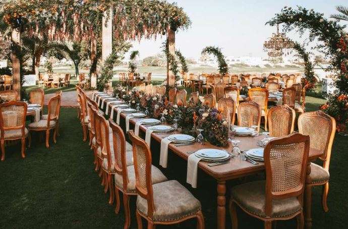 حفل زفاف خيالي من وحي الغابة في دبي