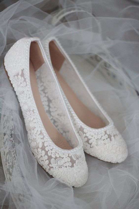 أحذية الزفاف المسطحة المصنوعة من الدانتيل