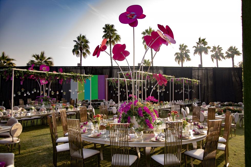 اللون الوردي الفاتح اللون الوردي الفاتح