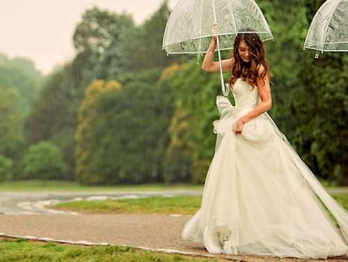 نصائح لمساعدتك في التعامل مع الأمطار في يوم زفافك