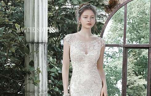 The Bateau Becoming Brides’ Favorite Neckline in 2015