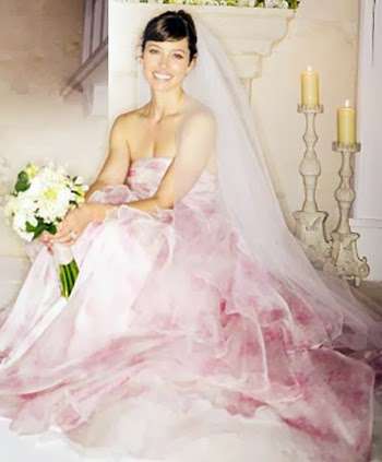 4 Celebrities Who Wore Colored Wedding Dresses