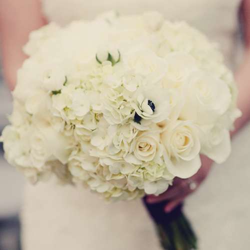 For Brides with Allergies: Fragrance Free Wedding Flowers