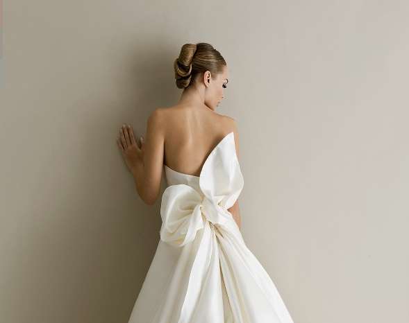 Stunning Wedding Dresses with Bows