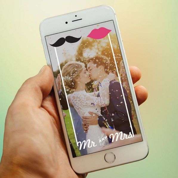 Have Fun and Use Snapchat at Your Wedding