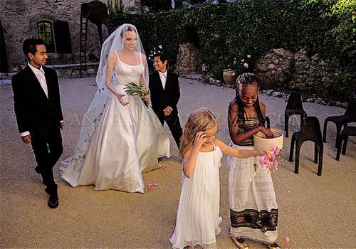 4 مشاهير اختاروا وجهات غير اعتيادية لإقامة حفلات زفافهم