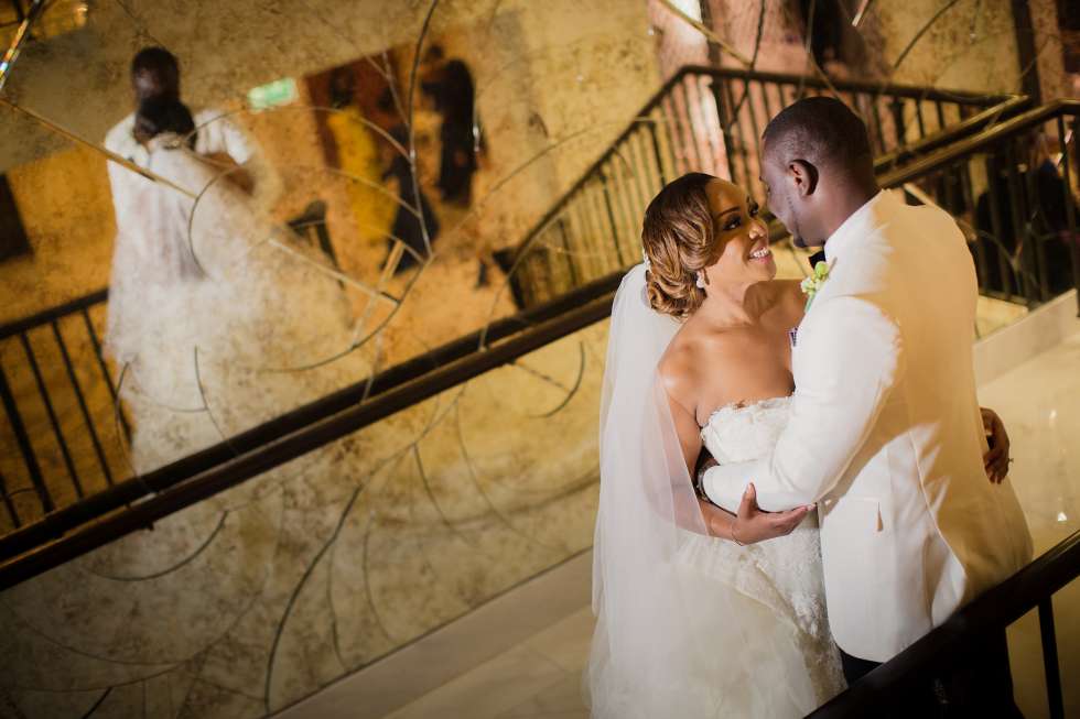 حفل زفاف ساحر باللون الأبيض من تنظيم كاروسيل حفل زفاف ساحر باللون الأبيض من تنظيم كاروسيل