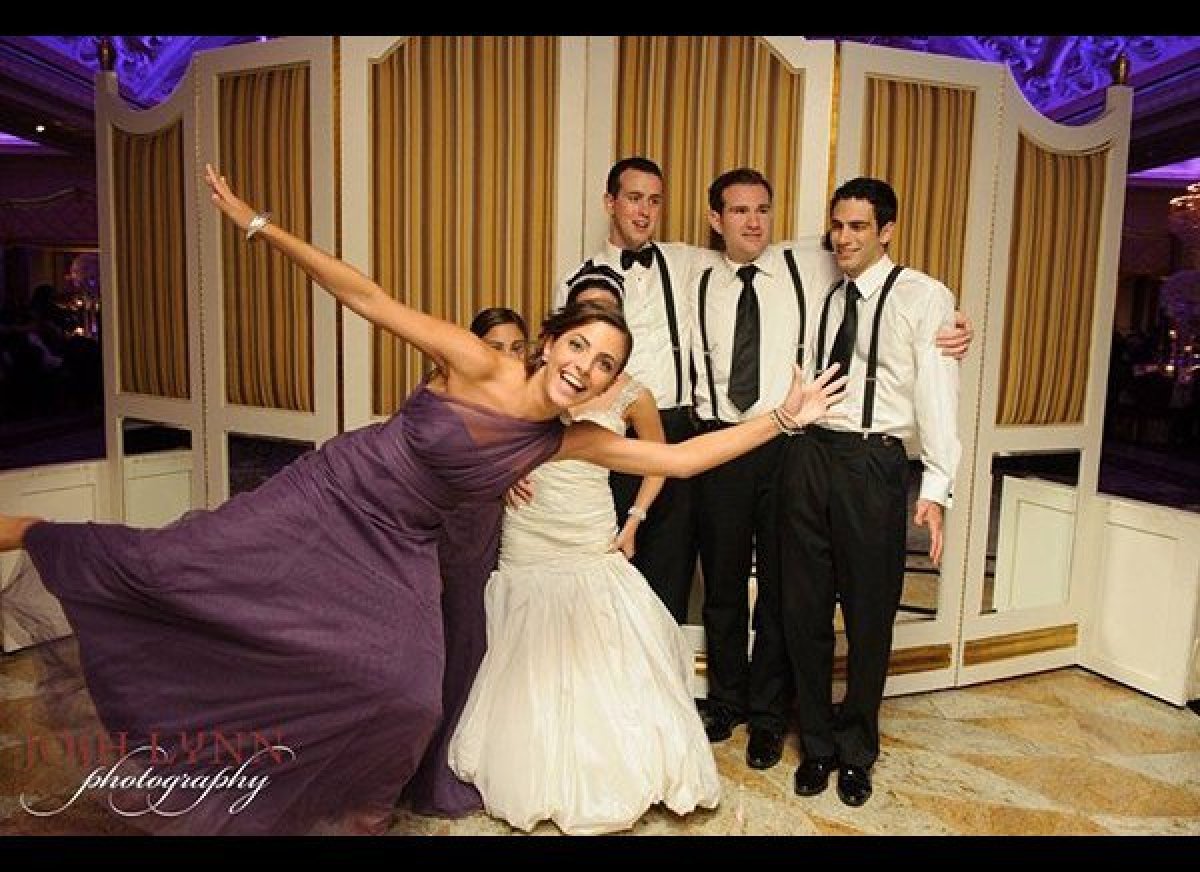 Funny Wedding Photobomb Pictures