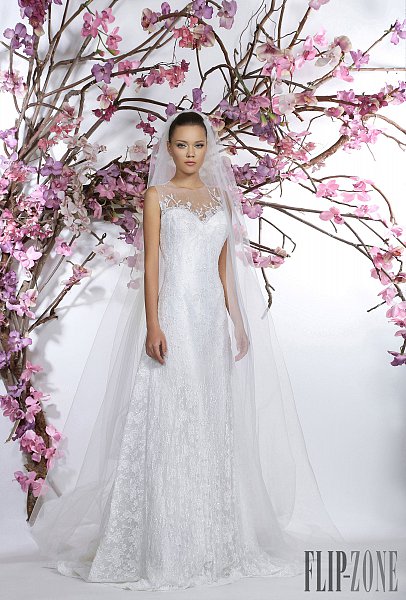 georges_hobeika_bridal_5.jpg
