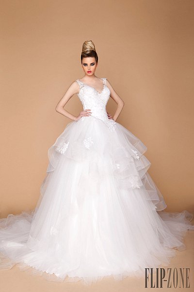 tony_chaaya_2015_bridal_collection_2