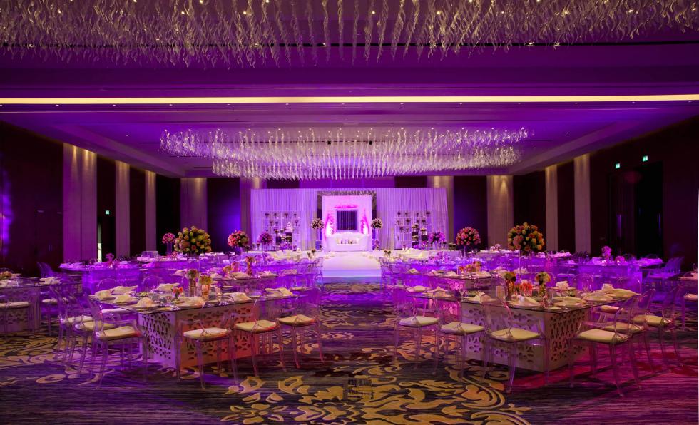 rosewood_abu_dhabi_weddings_-_ballroom_set_up