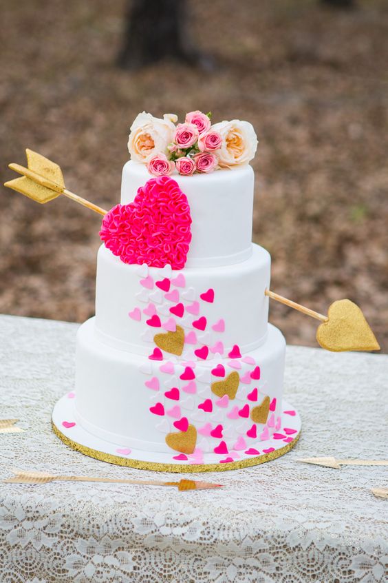 Gorgeous Valentine-Inspired Wedding Cakes - Arabia Weddings