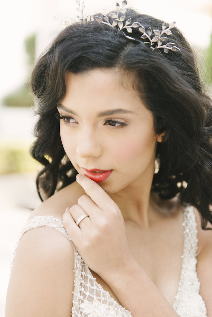 tropical-inspired wedding photo shoot