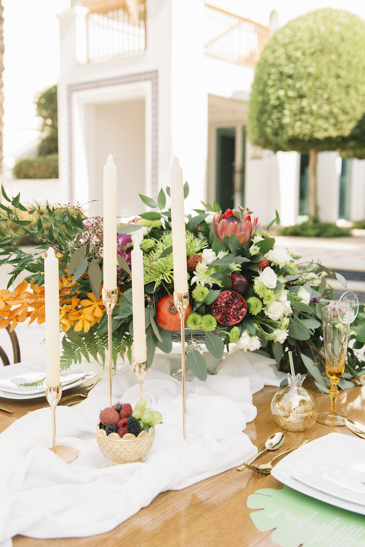 tropical-inspired wedding photo shoot