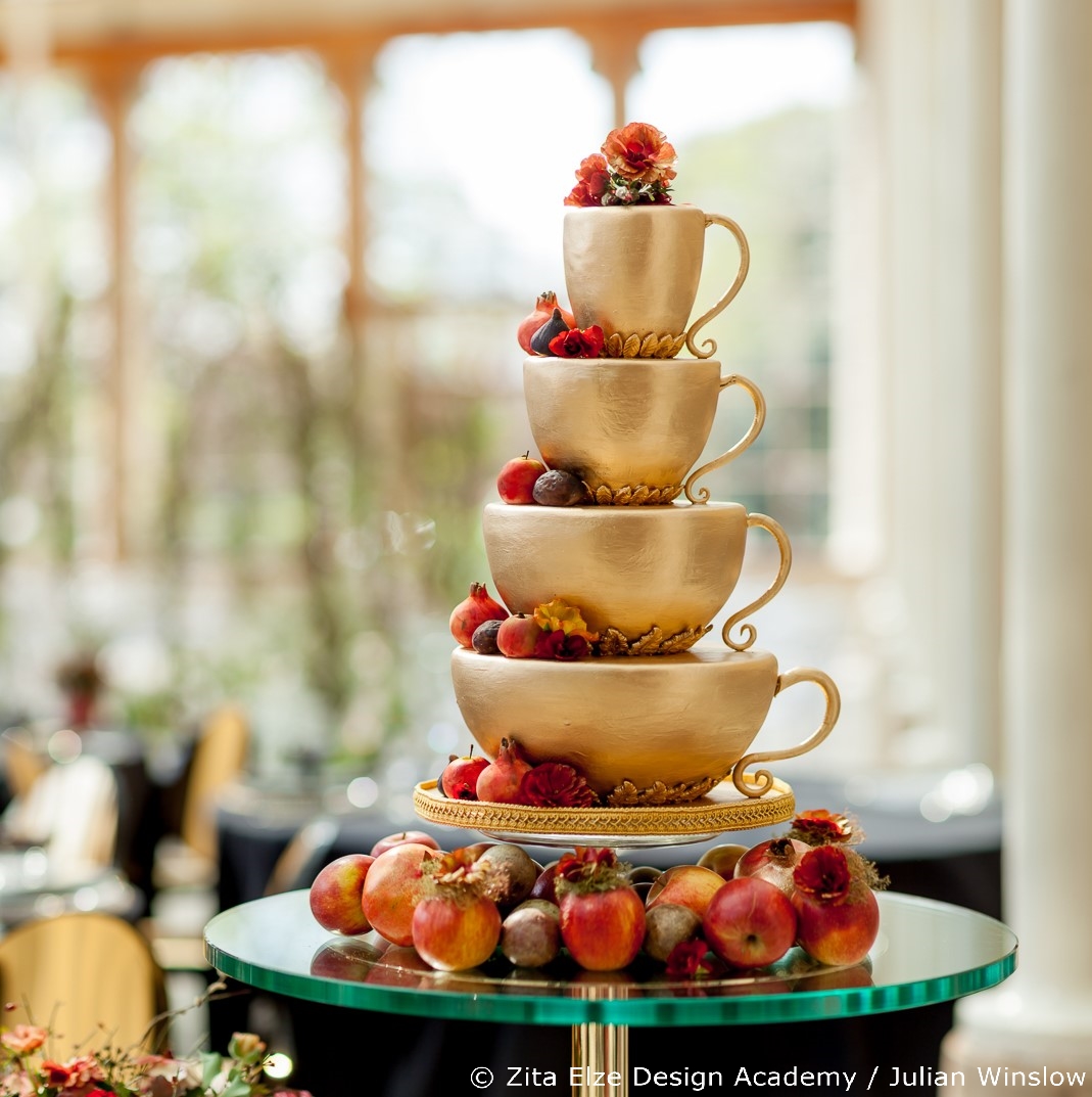 unconventional_wedding_cake_tea_cups_elizabethscakeemporium.