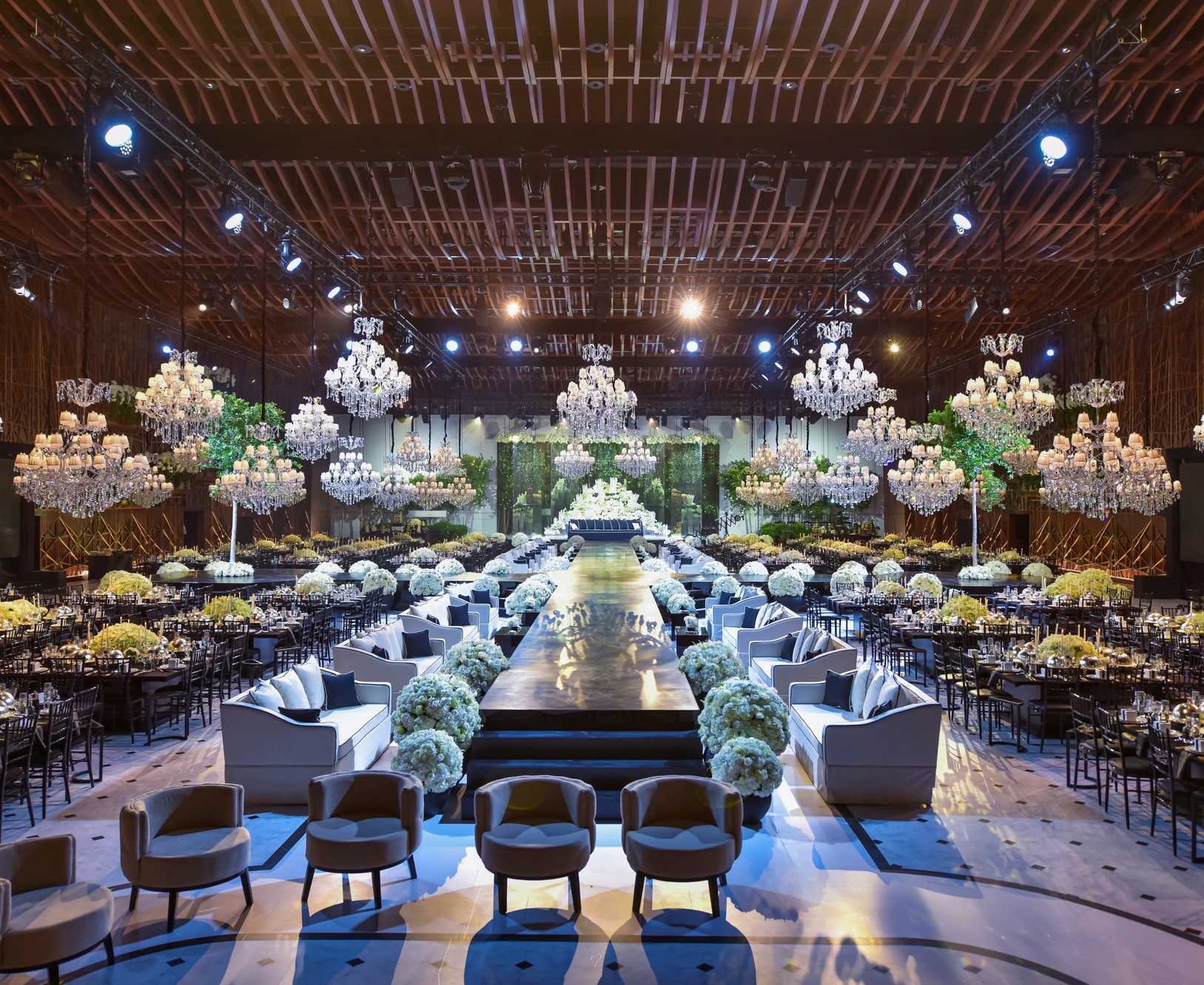 Weddings at Dubai Opera